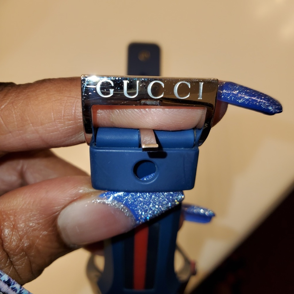 Gucci Watch - Picture 2 of 8